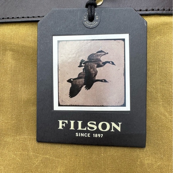 Filson Rugged Twill Tablet Briefcase Heritage Tan Made in USA NEW READ - Picture 5 of 15